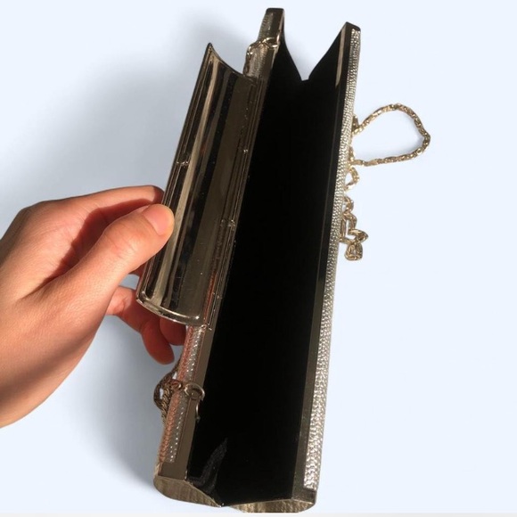 Silver Rhinestone Clutch - Picture 3 of 8